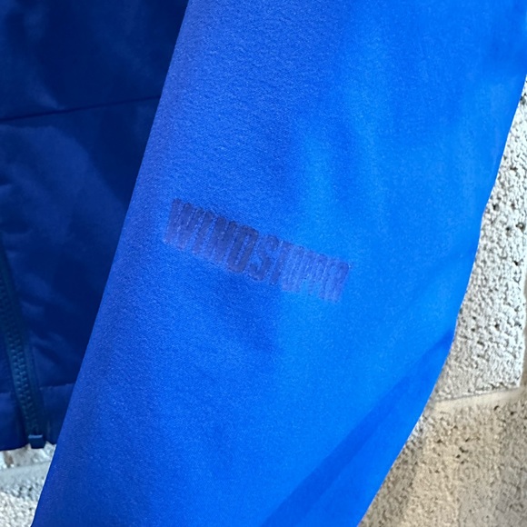 Patagonia Men’s PrimaLoft Goretex Windstopper Jacket. - Picture 6 of 7